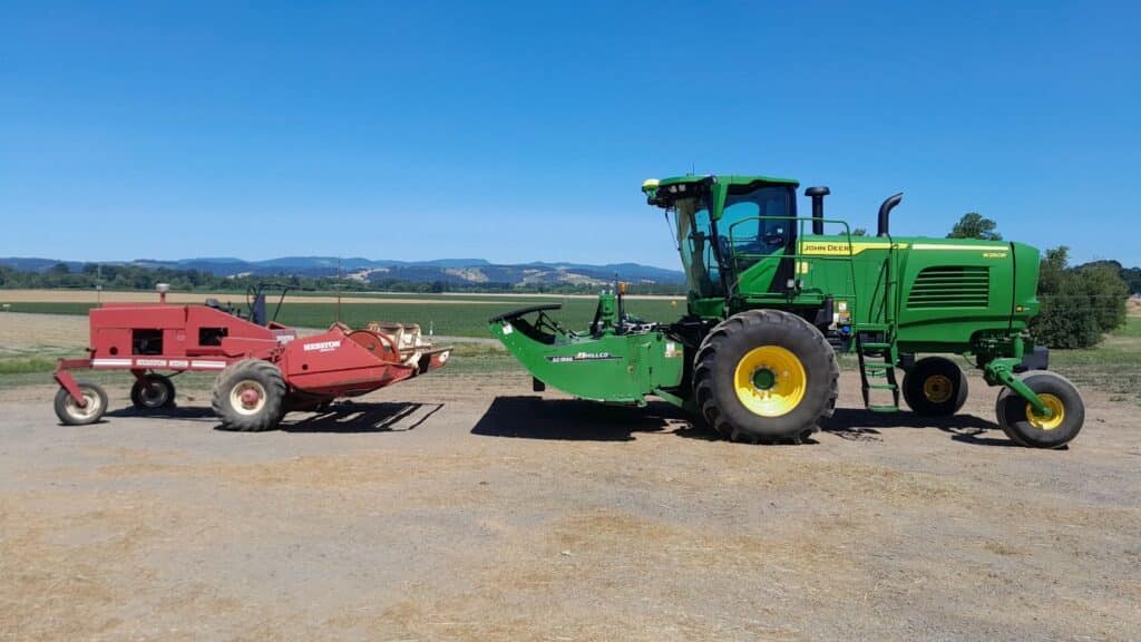 hesston, specialty crop header, sc1500, hillco, hillco header, oregon farming