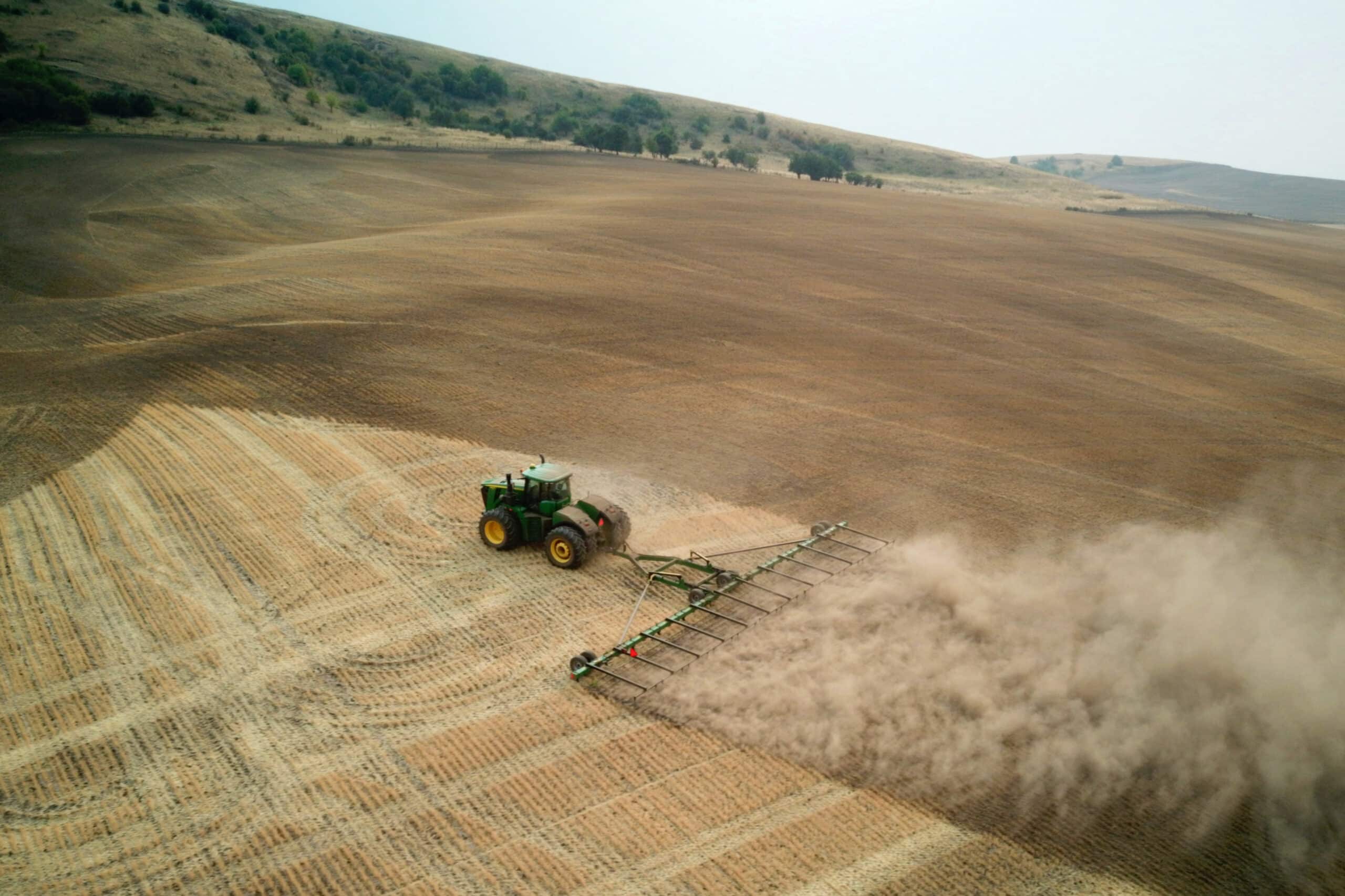 Hillco Harrow, sturdy harrow, well built, harrow pnw, harrow in action, harrow tilling, tillage