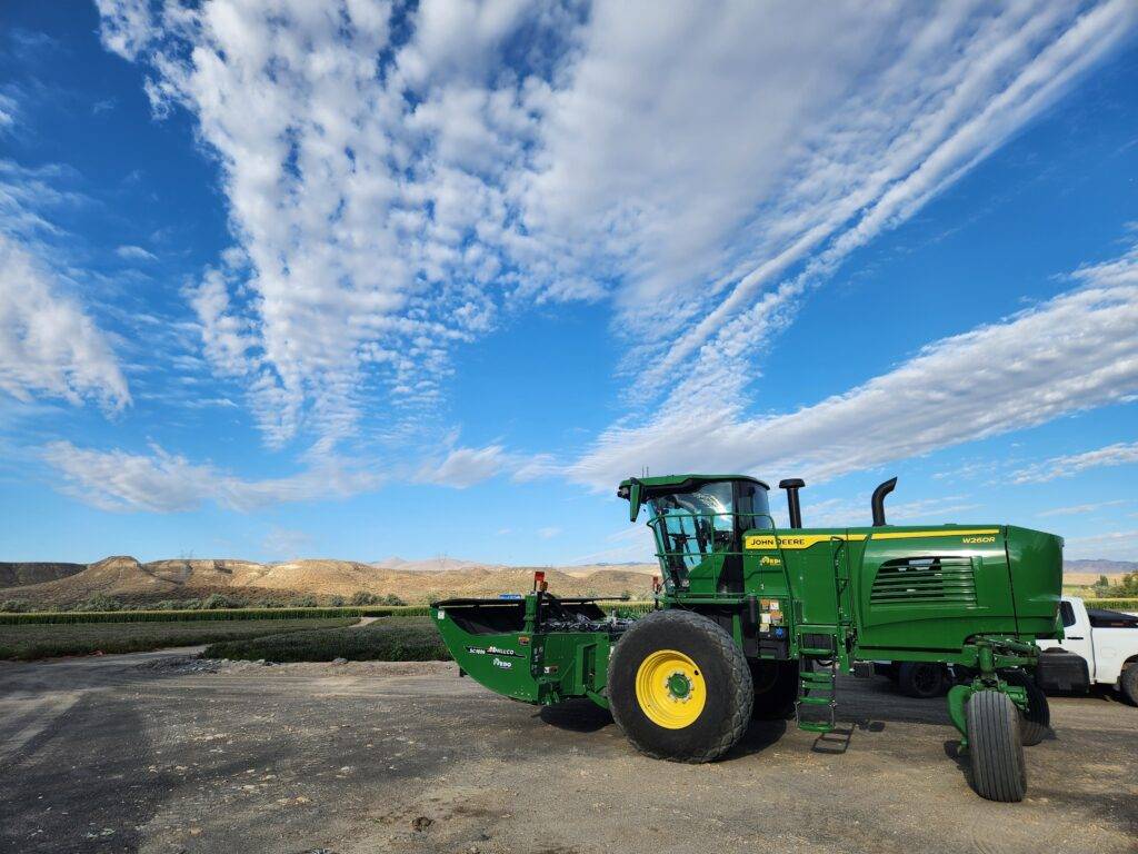 peppermint, specialty crop header, hillco, hillco technologies. hillco header, hillco head, peppermint harvest, specialty crops, john deere, W260R